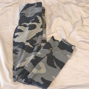 TNA legging camo